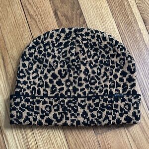 NWOT Athleta Leopard knit hat